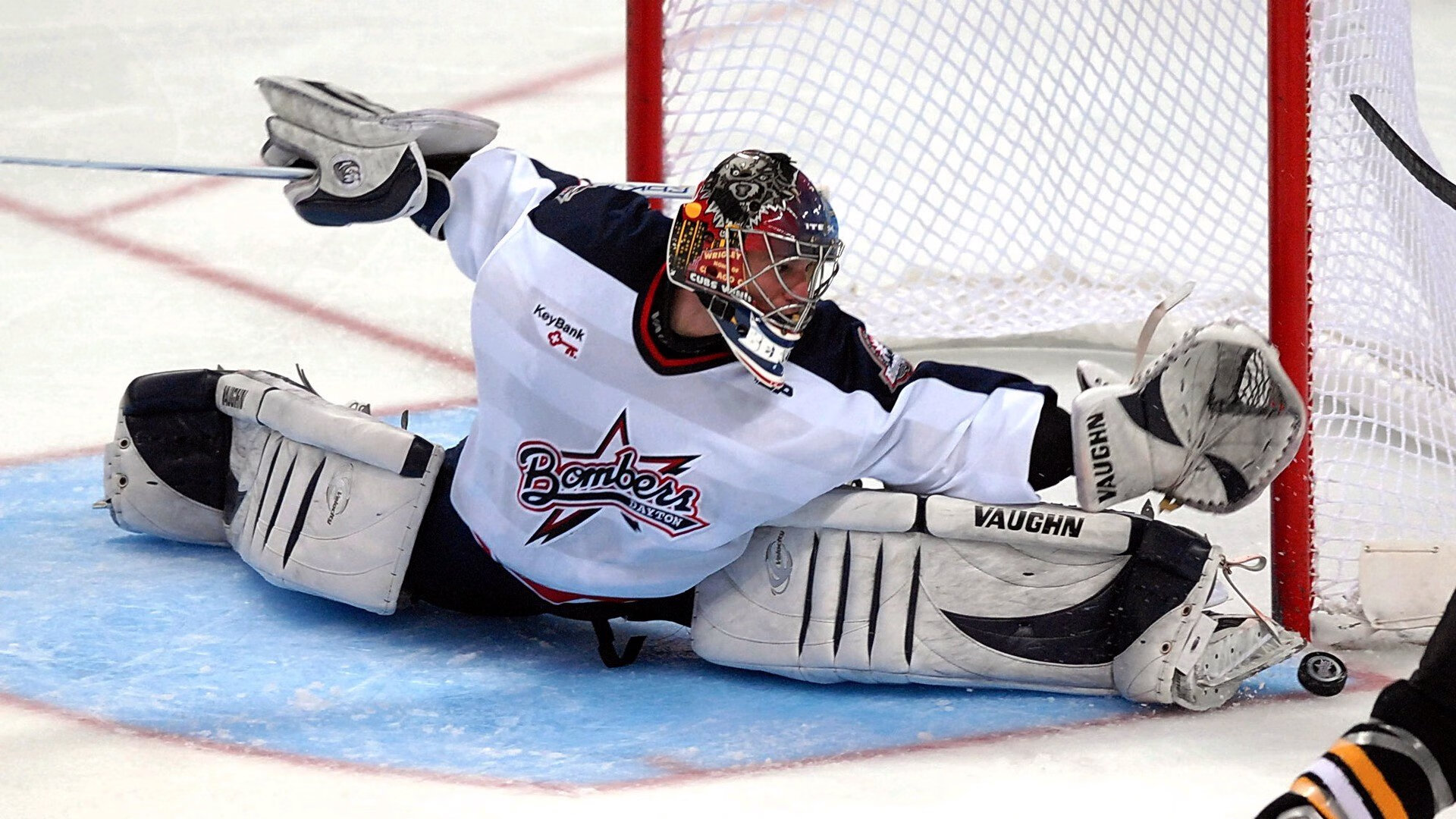 九游下载官网-图穆亚展现全能球技，成为袋鼠队的进攻利器，图阿vs穆勒